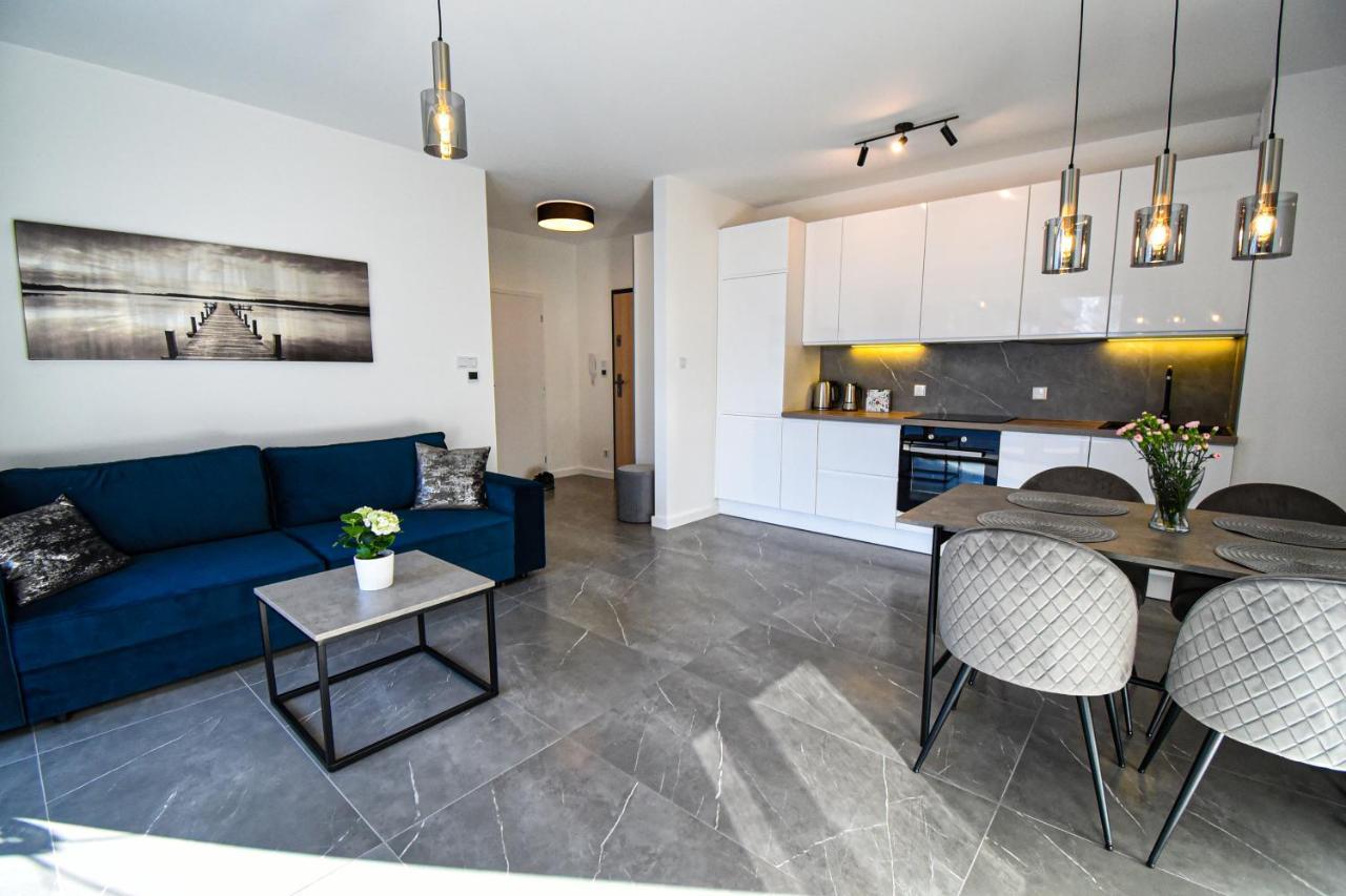 Apartament Villa Park Przy Plazy Z Widokiem Na Jezioro, Taras 50 M2 أوسترودا المظهر الخارجي الصورة