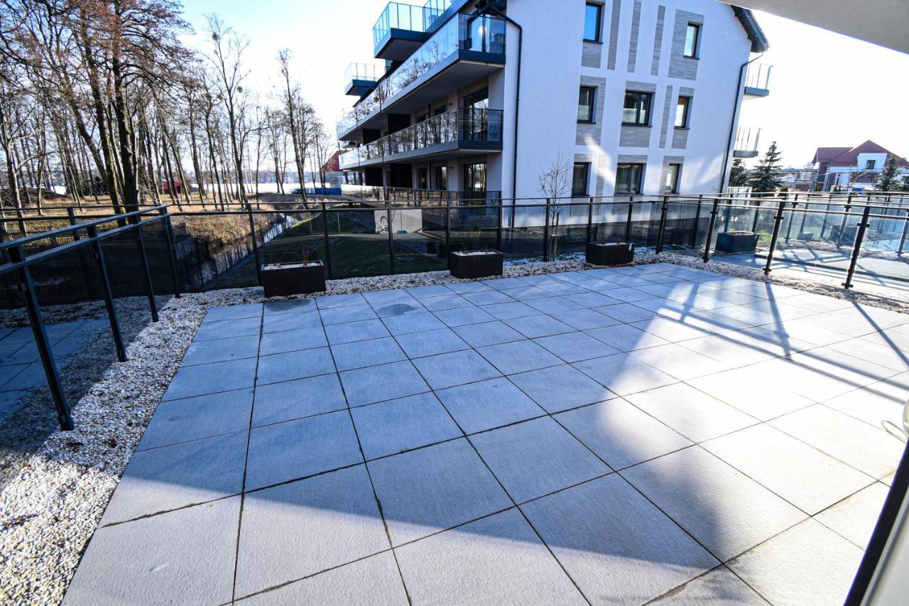 Apartament Villa Park Przy Plazy Z Widokiem Na Jezioro, Taras 50 M2 أوسترودا المظهر الخارجي الصورة